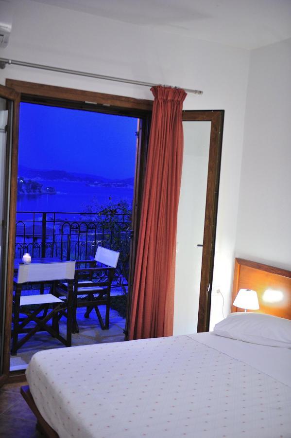 Eye Q Seaview 2* Skiathos-Stadt