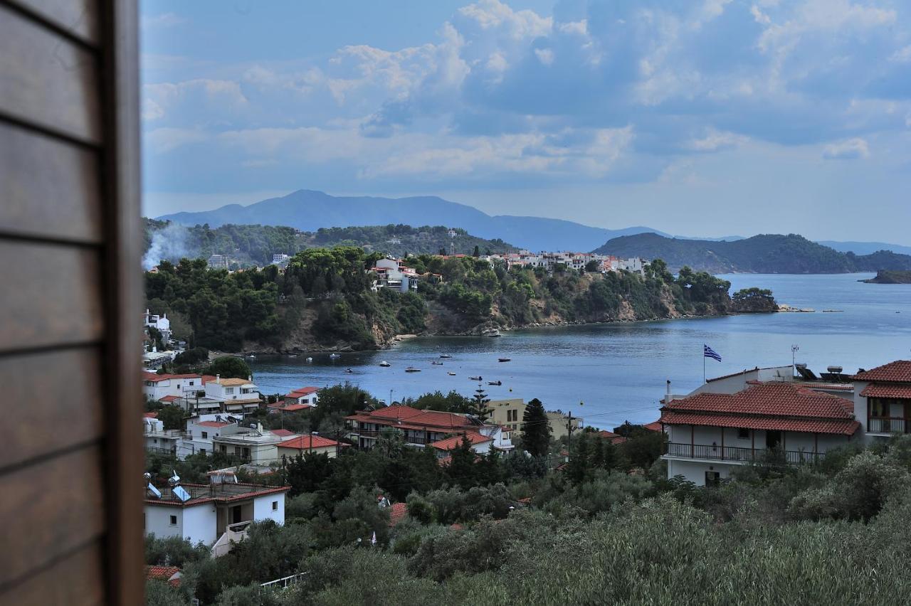 Eye Q Seaview Aparthotel Skiathos-Stadt
