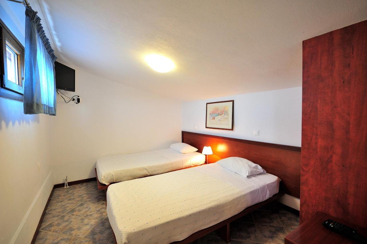 Eye Q Seaview Aparthotel