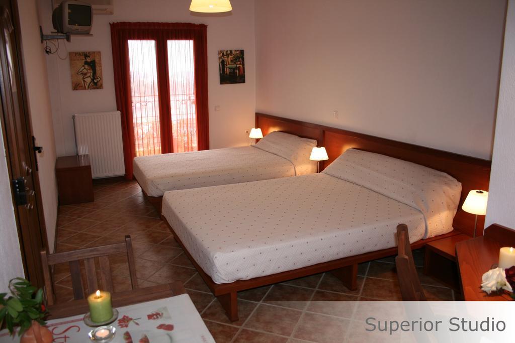 Aparthotel Eye Q Seaview Skiathos-Stadt